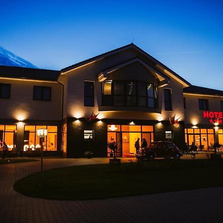 HOTEL Art Cafe Nakło nad Notecią Exterior foto